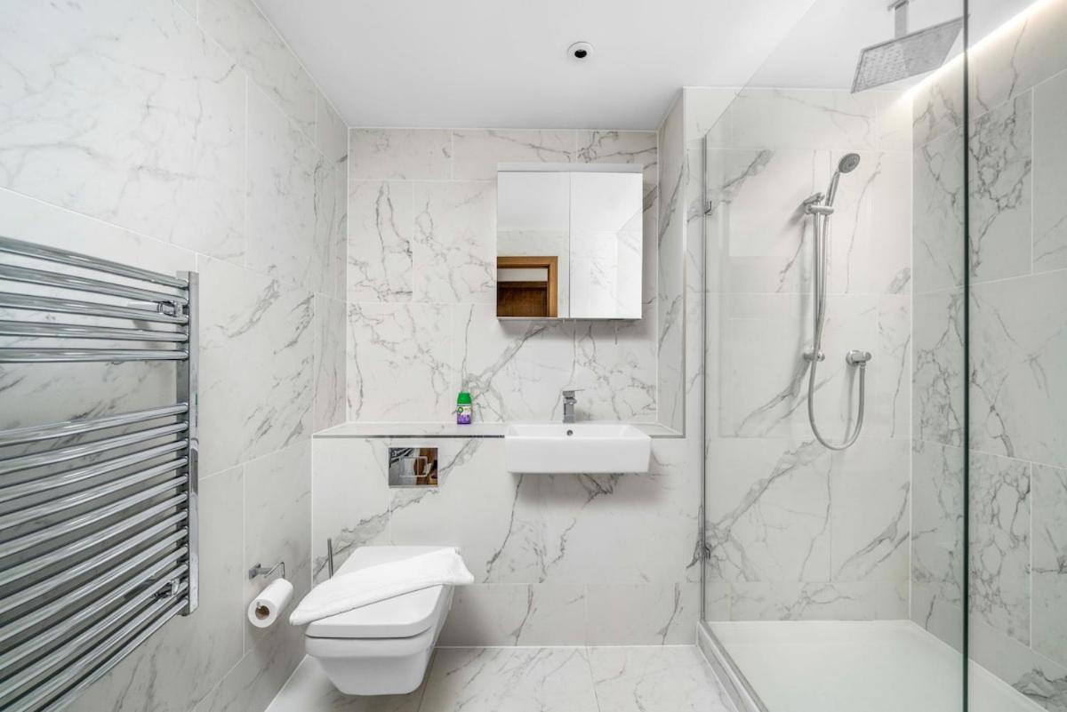 Beautiful 1 Bedroom Flat In Holborn * Londra